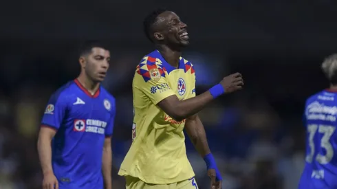 Julián Quiñones tuvo su mejor partido con América ante CAZ.