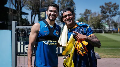 Un peleador de la UFC fue a Coapa con los jugadores.