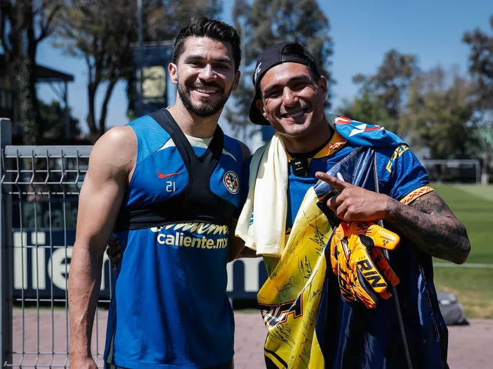 ¡América recibe a un peleador de la UFC en Coapa!