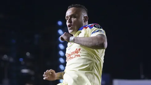 América no podría fichar a un reemplazo del "Cabecita".