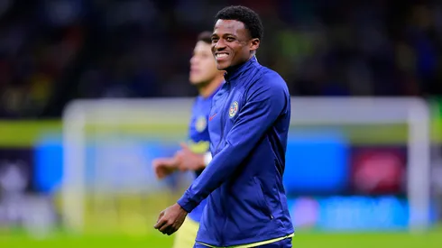 Javairo Dilrosun revela sus principales cualidades dentro del campo