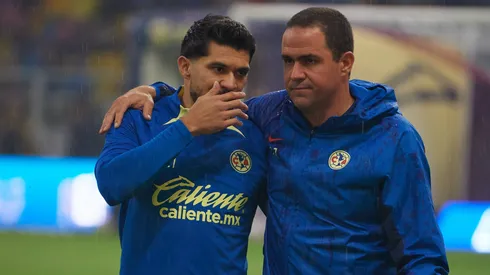 La permanencia de Henry Martín comienza a preocupar en América