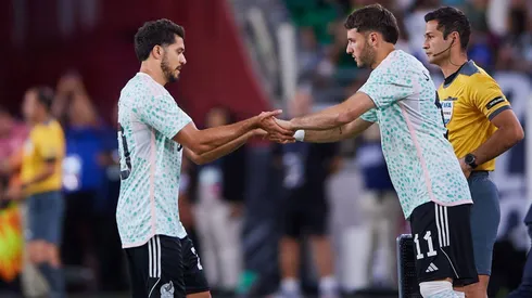 Solo por esto Henry Martín fue titular antes que Santiago Giménez.