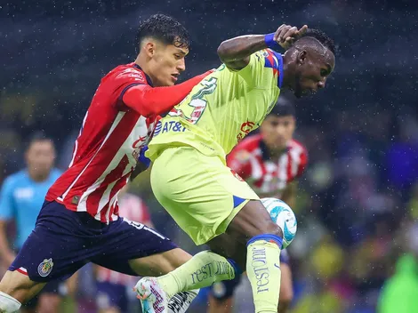 Jugadores de América y Chivas protagonizan esta imagen por el Tri