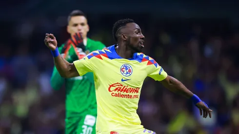 Quiñones no tuvo su mejor partido ante Chivas.