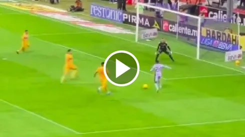 Javairo Dilrosun convirtió ante Tigres su primer gol con el América