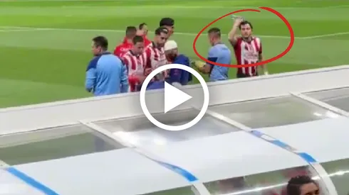 El intento de agresión de Alan Mozo a Chicote Calderón en el Clásico Nacional