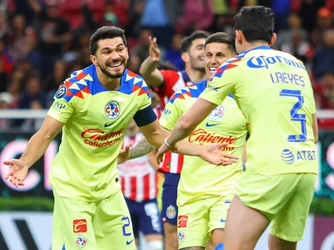 El entrañable abrazo entre Henry Martín y Fidalgo tras vencer a Chivas en Concachampions