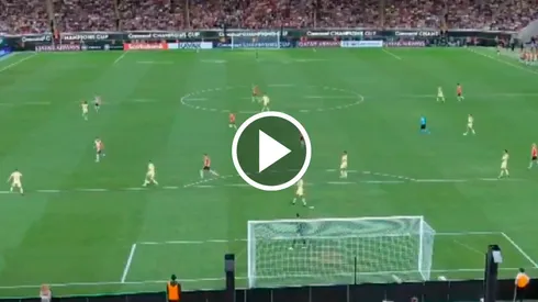 Álvaro Fidalgo fue figura en la goleada ante Chivas