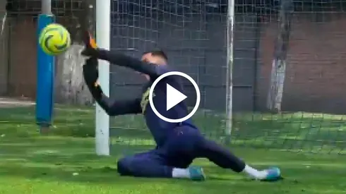 Luis Malagón muestra sus grandes reflejos