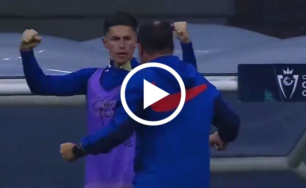 ¿Vestidor roto? el abrazo entre Brian Rodríguez y André Jardine que ...