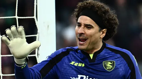Guillermo Ochoa está a punto de descender.