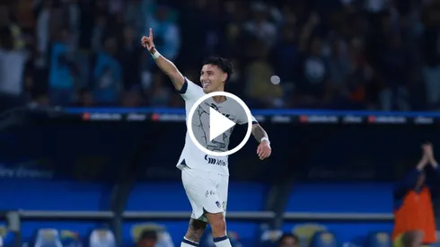 Leo Suárez le festejó el gol al América.