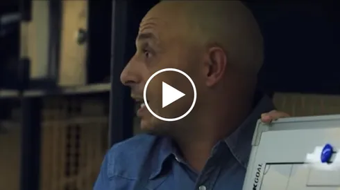 El técnico azulcrema motivó a sus jugadoras en el juego ante Tigres.