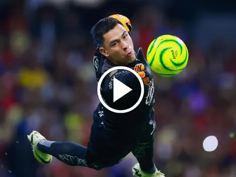 Malagón le envía un claro mensaje a Ochoa con estas tres atajadas