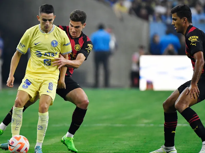 Los 3 fichajes TOP para cubrir la posible baja de Álvaro Fidalgo