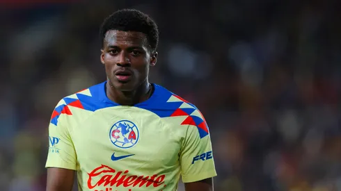 ¿Cuál es el apodo de Javairo Dilrosun en el vestidor del América?