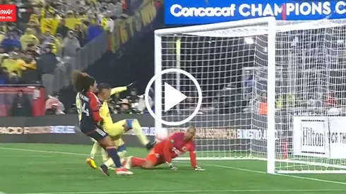 El primer gol del "Chicote" con el América.