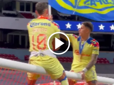 Chicote y Brian Rodríguez se juntaron para celebrar el Bicampeonato