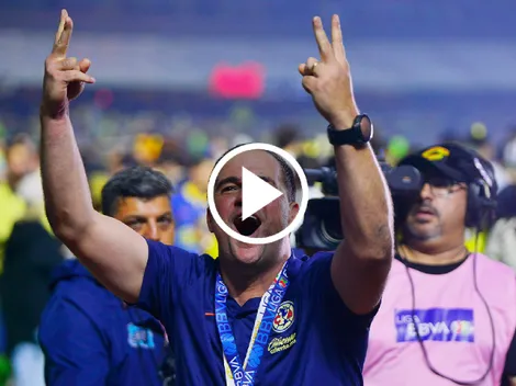 El festejo de André Jardine por el bicampeonato de su América