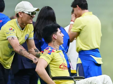 En silla de ruedas: así fue la sorpresiva aparición de Kevin Álvarez