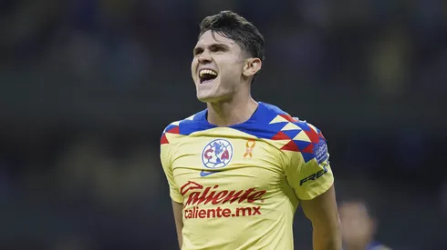 Israel Reyes volvió a eliminar a Chivas.