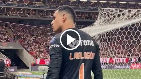 El arquero mexicano no se dejó ante los abucheos.