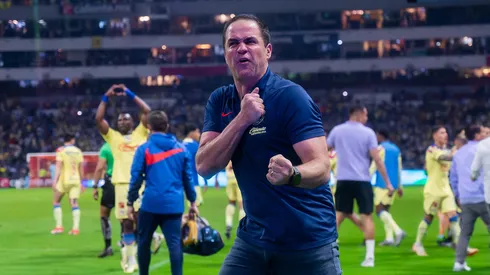 Esto hace André Jardine antes de cada partido.