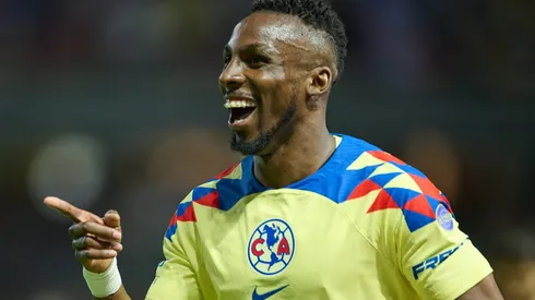 Julián Quiñones tiene una gran oferta de Arabia.