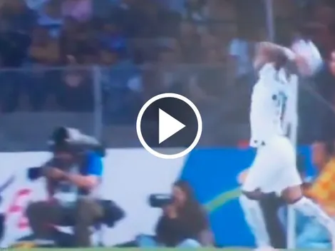 Leo Suárez hizo un penoso saque de banda y lo liquidaron en las redes