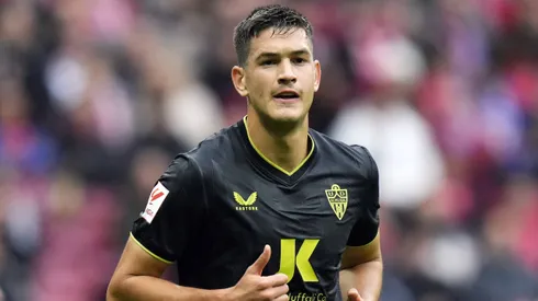 César Montes descendió con el Almería en España