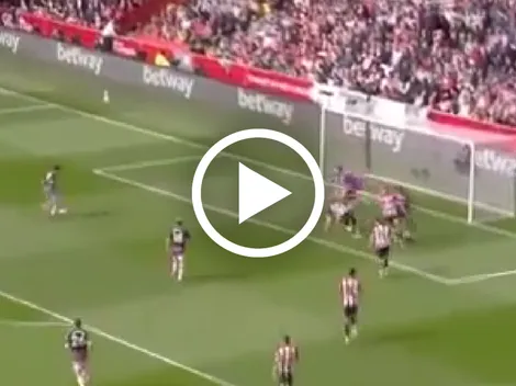 El fallo garrafal de Raúl Jiménez ante Brentford en Premier League