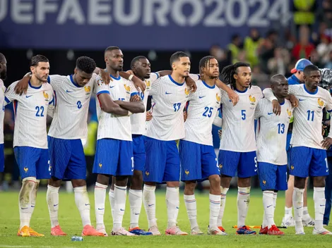 Delantero de Francia presume la playera del América