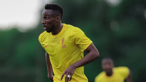 Julián Quiñones seguirá jugando de amarillo.