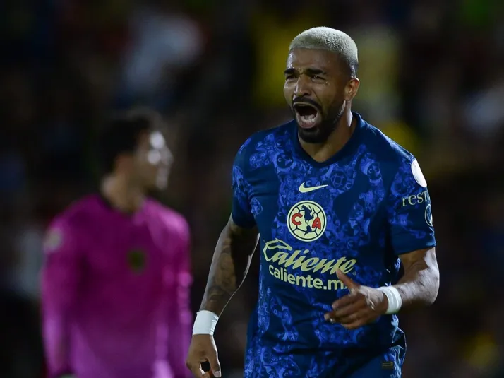 Crack mundial del futbol alaba el debut goleador de Rodrigo Aguirre