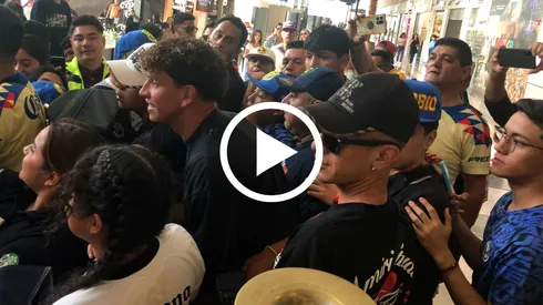 El espectacular recibimiento que le dio la afición de América a Lichnovsky