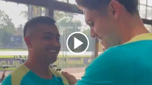 Israel Reyes le dio una calurosa bienvenida a Erick Sánchez