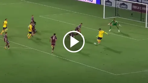 Diego Valdés falló una ocasión clara de gol