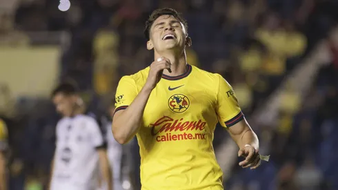 Israel Reyes confiesa lo que tuvo que cambiar para ser profesional.