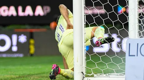 Henry Martín causó polémica con su festejo.