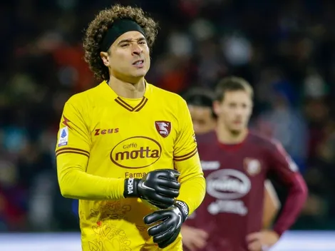 Inesperado: Salernitana borra a Guillermo Ochoa