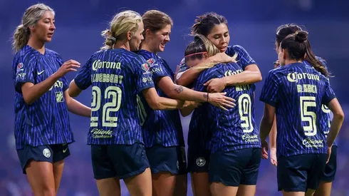 América Femenil, en festejo de gol.