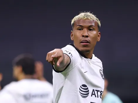 Roger Martínez se va de América