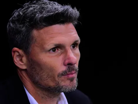 Santiago Baños presiona a Fernando Ortíz