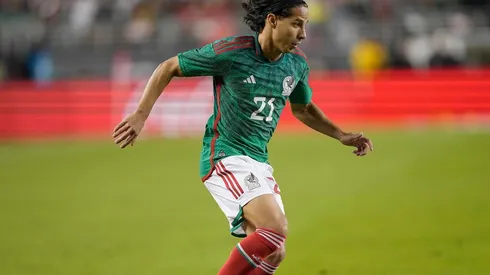 Lainez sigue más interesado en el dinero que en lo deportivo.