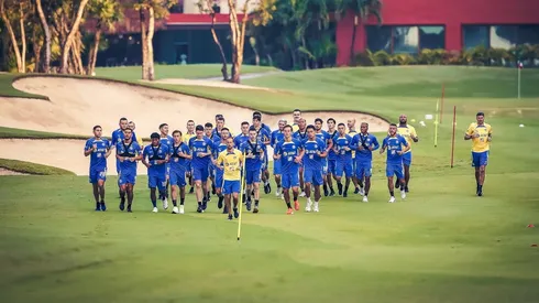Los juveniles azulcremas hacen pretemporada con el primer equipo.