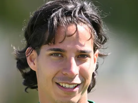 Diego Lainez le pone presión a Gerardo Martino