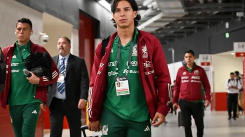 Diego Lainez sigue en duda para ir a Qatar 2022.