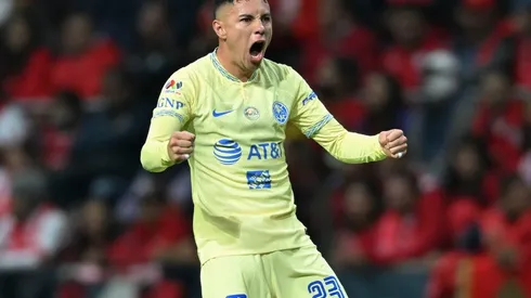 Emilio Lara gritó con todo su gol.