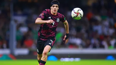 Raúl Jiménez todavía no se recuperó completamente de su lesión.